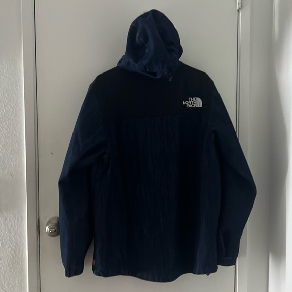 Supreme The North Face Denim Dot Shot Jacket. Worn twice. In great condition!! - Picture 4 of 16